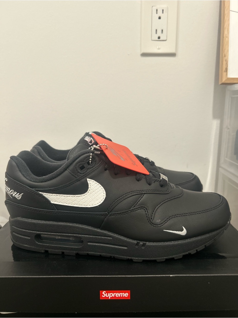 Nike Air Max 1 '87 SP Supreme Black White